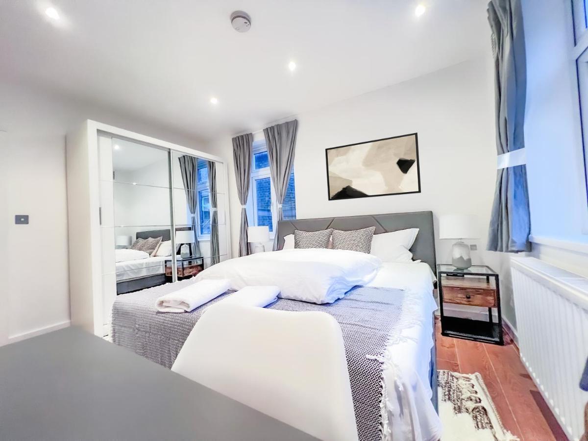Prime Location Camden Luxury Apt Sleeps 6 Лондон Екстер'єр фото